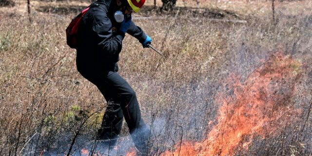 Υπό μερικό έλεγχο η φωτιά στην Περαχώρα Λουτρακίου