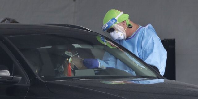 ΗΠΑ: Ρεκόρ μείωσης κρουσμάτων – Περίπου 55.100 νέες μολύνσεις