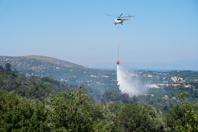 Σπάτα: Φωτιά σε δασική έκταση – Διάσπαρτες κατοικίες στην περιοχή