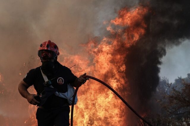 Σε γενική επιφυλακή η Πυροσβεστική σε Αττική, Στερεά και Πελοπόννησο