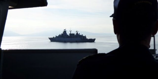 Αποκλιμάκωση στο Αιγαίο: Αποχωρούν σταδιακά οι στόλοι