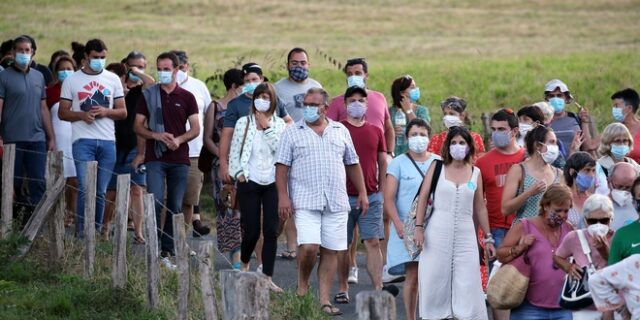 Γαλλία: Αρνητικό ρεκόρ μήνα – Σχεδόν 1.400 κρούσματα σε ένα 24ωρο