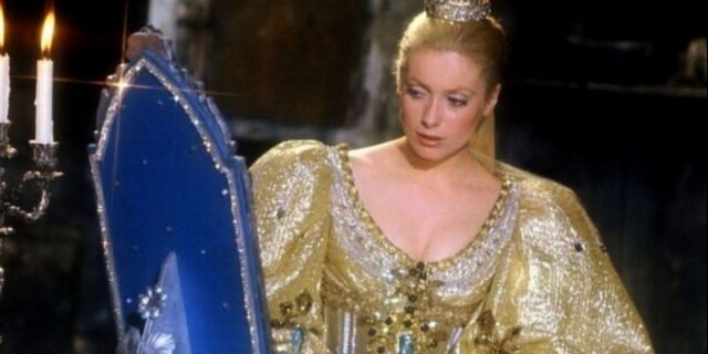 Θερινό σινεμά στους κήπους της Γαλλικής Σχολής Αθηνών