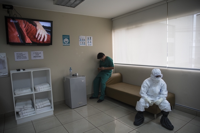 Ρουμανία: Εκατοντάδες ασθενείς έφυγαν από το νοσοκομείο, την ώρα που η επιδημία αναζωπυρώνεται