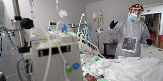 Κορονοϊός – ΗΠΑ: Παραγγέλνουν φορτηγά ψυγεία καθώς αυξάνονται οι νεκροί