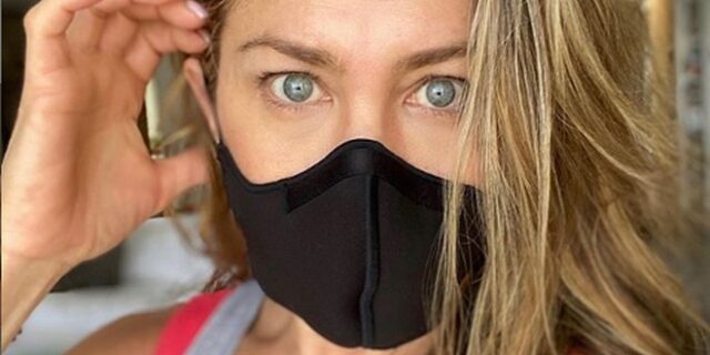 Τζένιφερ Άνιστον για τον κορονοϊό: “Φόρα την αναθεματισμένη μάσκα”