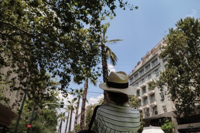 Τοπικές βροχές και κανονικές θερμοκρασίες τις επόμενες μέρες