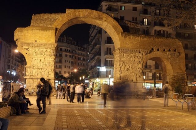 Θεσσαλονίκη: Άνδρας νεκρός σε στάση στην Καμάρα