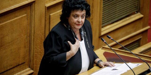 Λιάνα Κανέλλη: Θετική στον κορονοϊό – “Υπάκουσα στην επιστήμη και παρέκαμψα τον όλεθρο”