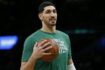 WNBA: Ο Ενές Καντέρ κατέθεσε αγωγή κατά των Σικάγο Σκάι