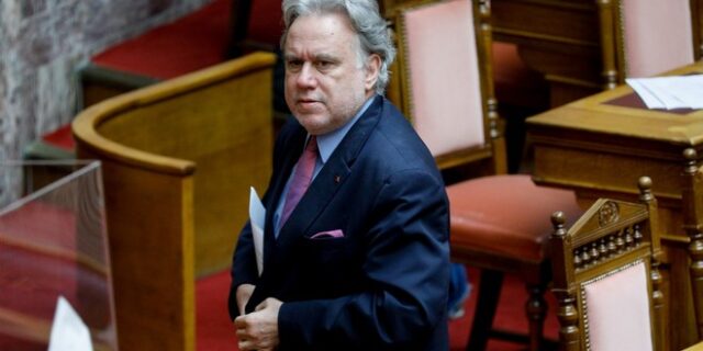 Κατρούγκαλος: “Ο κ. Μητσοτάκης αποφεύγει να συγκαλέσει το ΚΥΣΕΑ”