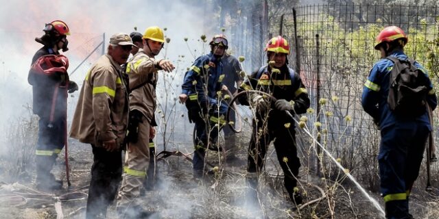 Φωτιά στις Κεχριές για δεύτερη φορά στο ίδιο σημείο – Εκκενώθηκε οικισμός