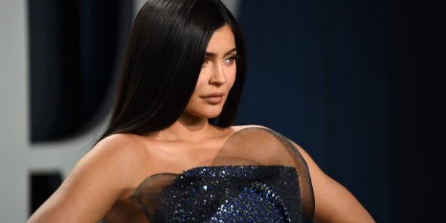 Kylie Jenner: Έγινε μητέρα για δεύτερη φορά – Η τρυφέρη φωτογραφία με το μωρό της στο Instagram