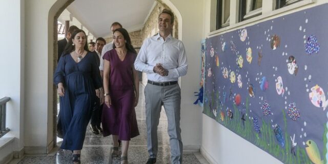 Μητσοτάκης: “Η Ελλάδα διαθέτει πλέον ένα σύγχρονο και διαφανές σύστημα αναδοχής και υιοθεσίας”