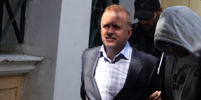 Αθώοι οι κατηγορούμενοι και ο Λιακουνάκος για τα ελικόπτερα Απάτσι