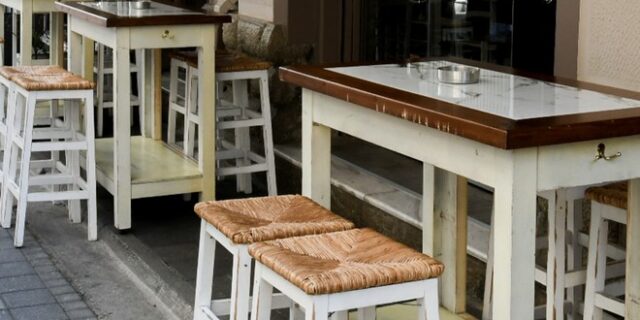 Κρήτη: Λουκέτο και πρόστιμο 15.000 ευρώ σε μαγαζί στην παραλιακή του Ηρακλείου