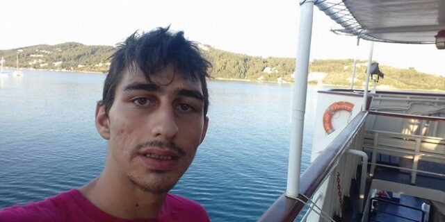 Βασίλης Μάγγος: Μήνυση κατά παντός υπαιτίου για την κακοποίησή του κατέθεσε ο πατέρας του