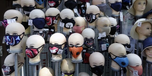 Κορονοϊός: Τελικά είναι απαραίτητες οι μάσκες στους εξωτερικούς χώρους;