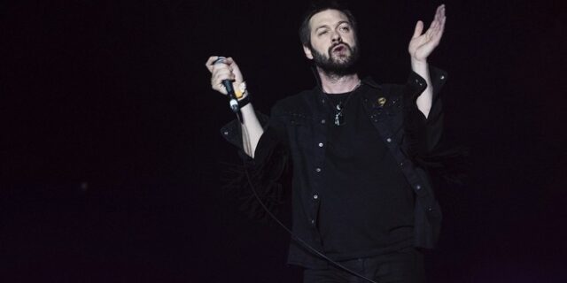Αποχώρησε ο τραγουδιστής των Kasabian – Προσωπικά προβλήματα αναφέρει η μπάντα