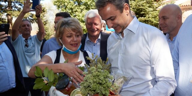 Μητσοτάκης: Θαύμα πολιτιστικής κληρονομιάς το γεφύρι της Πλάκας