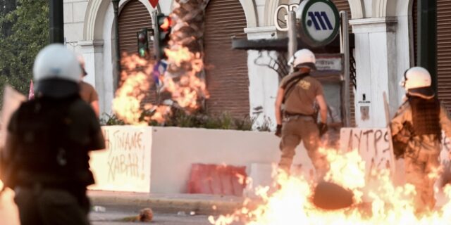 “Βέλη” του Υπ.Προ.Πο. προς τον ΣΥΡΙΖΑ για τα χθεσινά επεισόδια