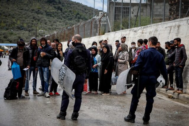 Αιματηρή συμπλοκή στη Μόρια με αποτέλεσμα τον θάνατο ενός 19χρονου Αφρικανού