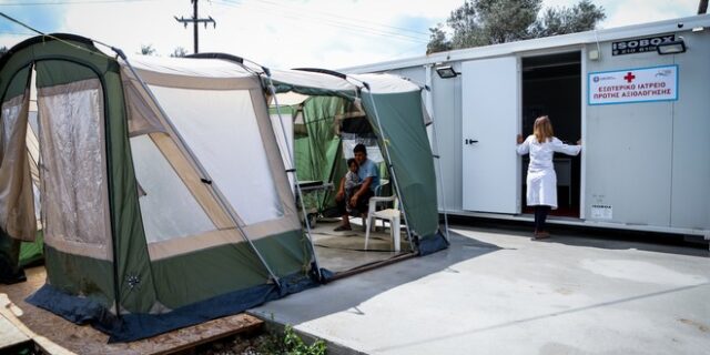 Σε καραντίνα η Μόρια: Με κορονοϊό 40χρονος Σομαλός