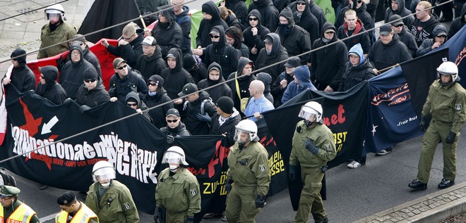 Αρρώστια: Νεοναζί ενθαρρύνουν οπαδούς τους να ”μολύνουν” Εβραίους με κορονοϊό