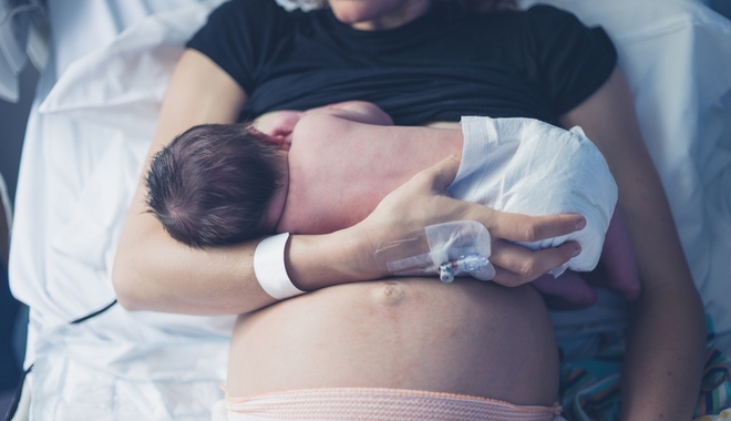 Πορτογαλία: “Έχει έρθει η ώρα να γίνεις μητέρα” – Η ιστορία πίσω από το μήνυμα