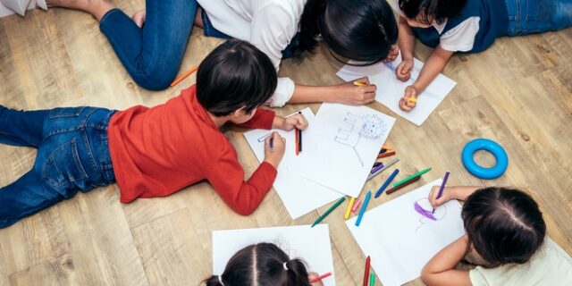 Έρχονται οι “Νταντάδες της Γειτονιάς”