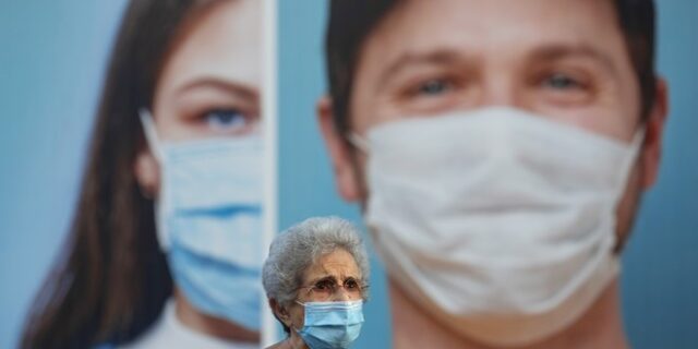 Κορονοϊός: Η “Οδύσσεια” της μάσκας