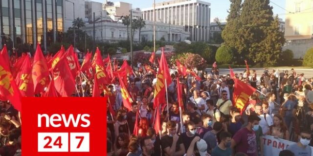 Μαζική συγκέντρωση του ΠΑΜΕ στο Σύνταγμα ενάντια στο νομοσχέδιο για τις διαδηλώσεις