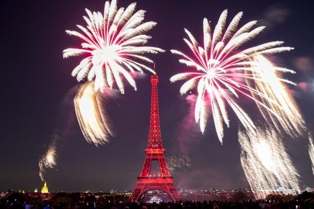 Γαλλία: Το Παρίσι θα έχει το δικό του σόου πυροτεχνημάτων τη 14η Ιουλίου χωρίς κοινό