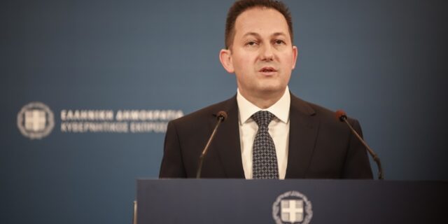 Πέτσας: ”Ο πανικός του ΣΥΡΙΖΑ προσλαμβάνει επικίνδυνες διαστάσεις”