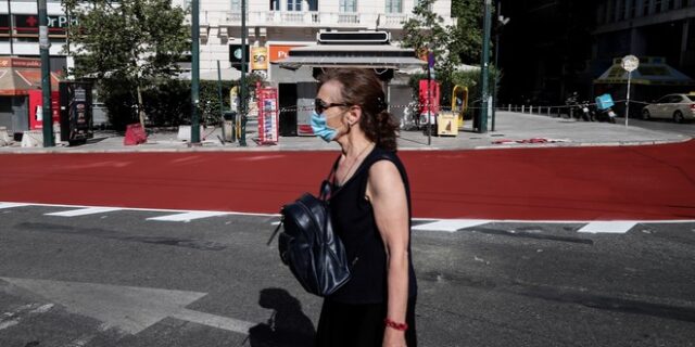Λαζανάς: “Μάσκες και σε εξωτερικούς χώρους – Θα έχουμε προβλήματα και το 2021”