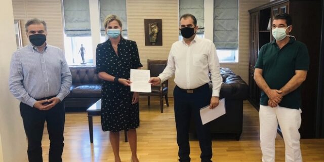 Τα ΠΑΙΔΙΚΑ ΧΩΡΙΑ SOS και ο Δήμος Καλαμάτας δίπλα στις ευάλωτες οικογένειες
