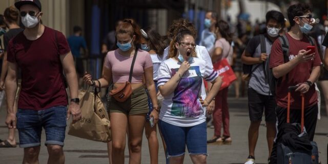 Ισπανία: Οι αρχές καλούν τους κατοίκους τριών πόλεων “να παραμείνουν στα σπίτια τους”