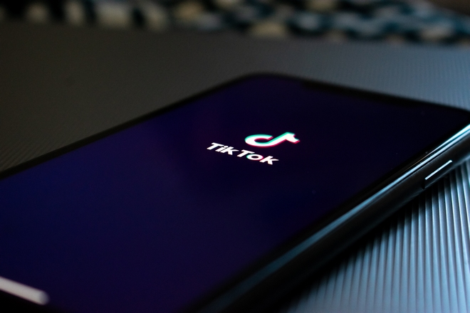 Η Amazon υποχρεώνει τους υπαλλήλους της να διαγράψουν το TikTok από τα κινητά τους