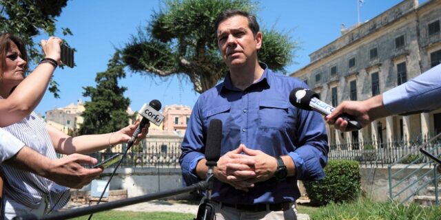 Τσίπρας: “Η κυβέρνηση βλέπει την πανδημία ως ευκαιρία για ακραία νεοφιλελεύθερες πολιτικές”