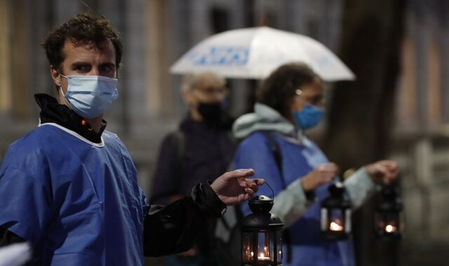Βρετανία: Σταματά η καθημερινή ενημέρωση για τα θύματα του κορονοϊού