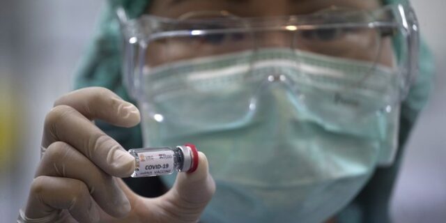 Γιαννακός: Καταστράφηκαν 66 δόσεις εμβολίου από τη διακοπή ρεύματος