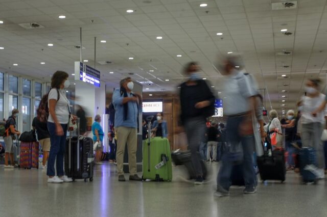 Κορονοϊός: Αυξάνεται ανά την Ελλάδα η διασπορά των κρουσμάτων από πτήσεις