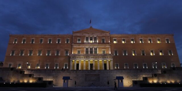 Συνεχίζεται ο πόλεμος ΝΔ – ΣΥΡΙΖΑ για το “παρακράτος”