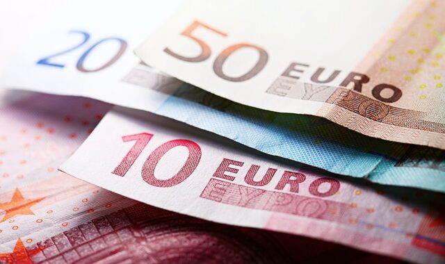 Επίδομα 534 ευρώ: Πληρωμή σήμερα σε 7.835 δικαιούχους – Όλο το χρονοδιάγραμμα