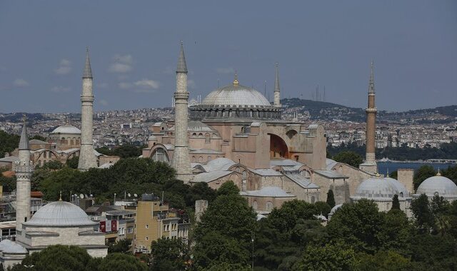 Κρεμλίνο: “Οι Τούρκοι να λάβουν υπόψη ότι η Αγία Σοφία είναι μνημείο παγκόσμιας κληρονομιάς”