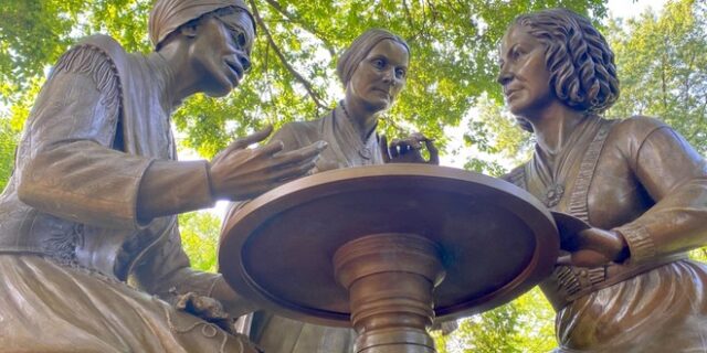 Μνημείο στη Νέα Υόρκη για 3 πρωτοπόρους των δικαιωμάτων των γυναικών