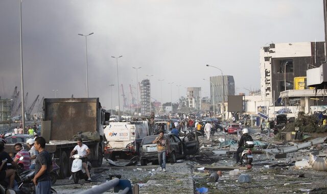 Εκρήξεις στη Βηρυττό: Εικόνες της τεράστιας καταστροφής