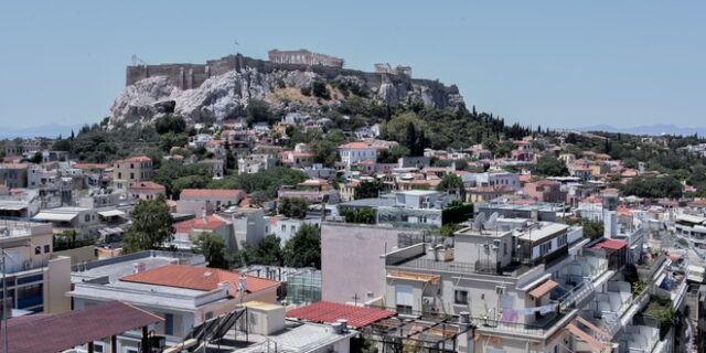 ΕΝΦΙΑ: Ποιοι πληρώνουν, τι και σε πόσες δόσεις