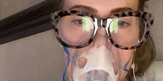 Συγκλονίζει η Alyssa Milano: “Ο κορονοϊός δεν είναι φάρσα, νόμιζα ότι πεθαίνω”