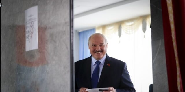 Λευκορωσία: Συντριπτική νίκη του Λουκασένκο